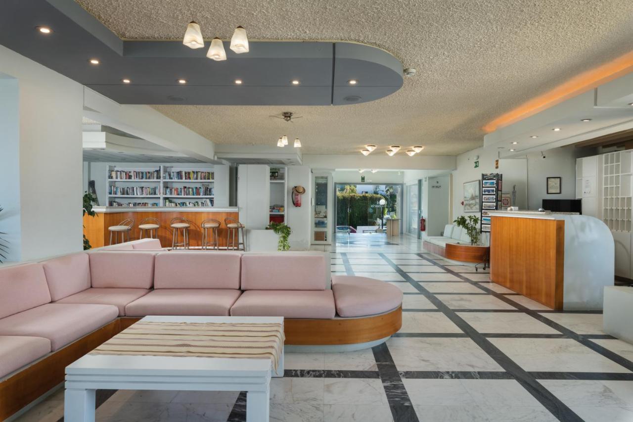 Hotel Haris On The Beach Agia Marina  Екстер'єр фото