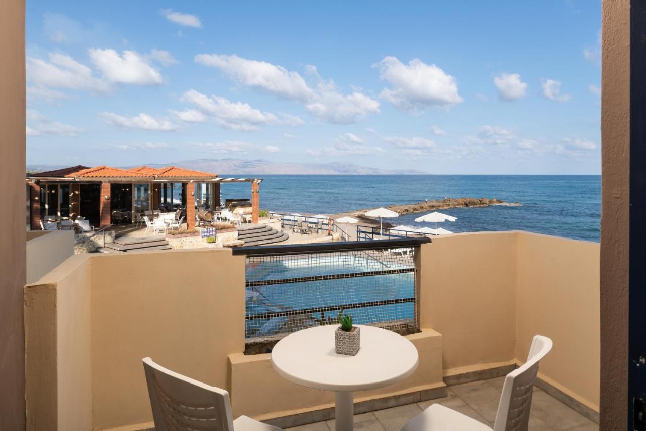Hotel Haris On The Beach Agia Marina  Екстер'єр фото