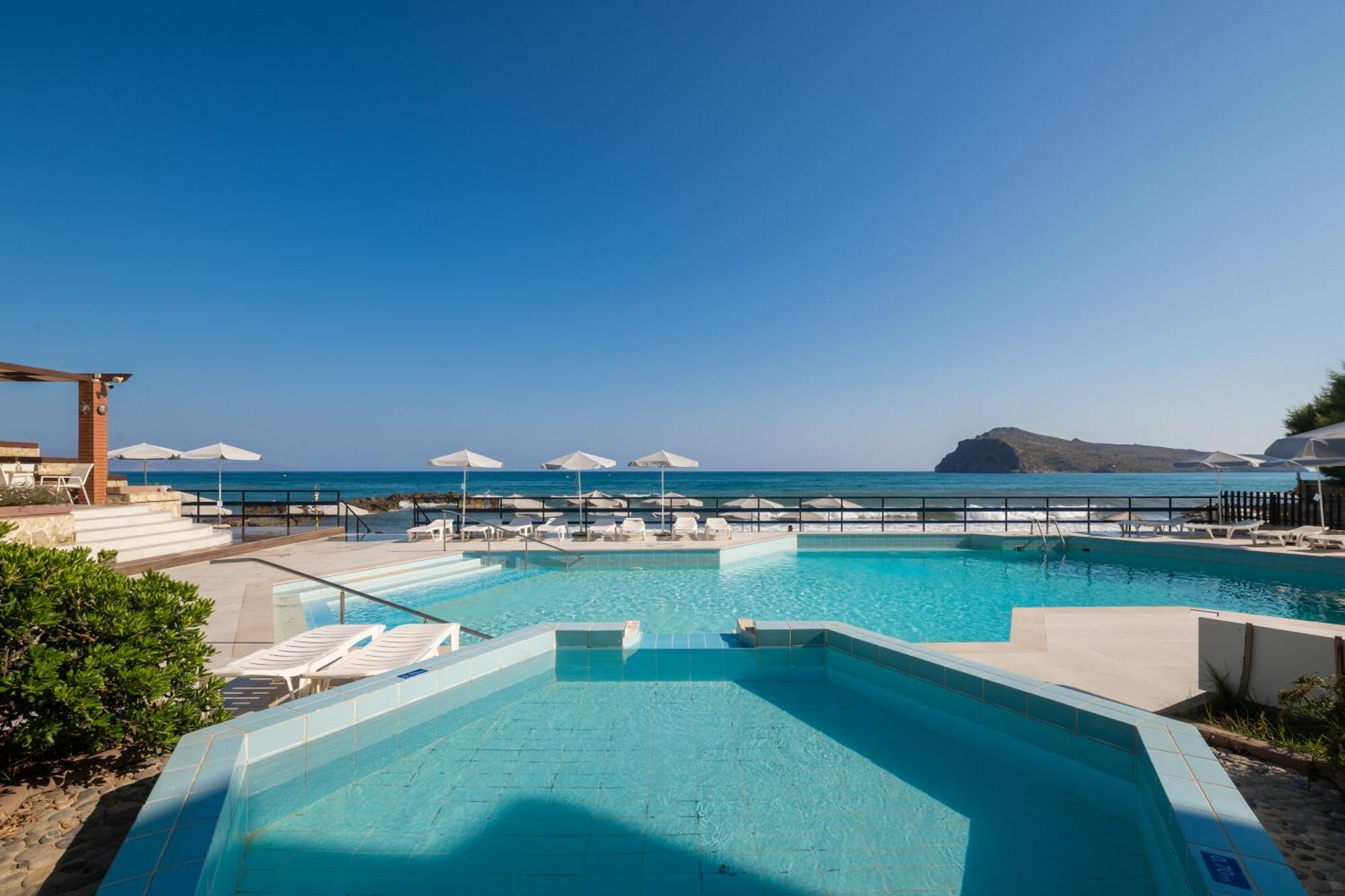 Hotel Haris On The Beach Agia Marina  Екстер'єр фото